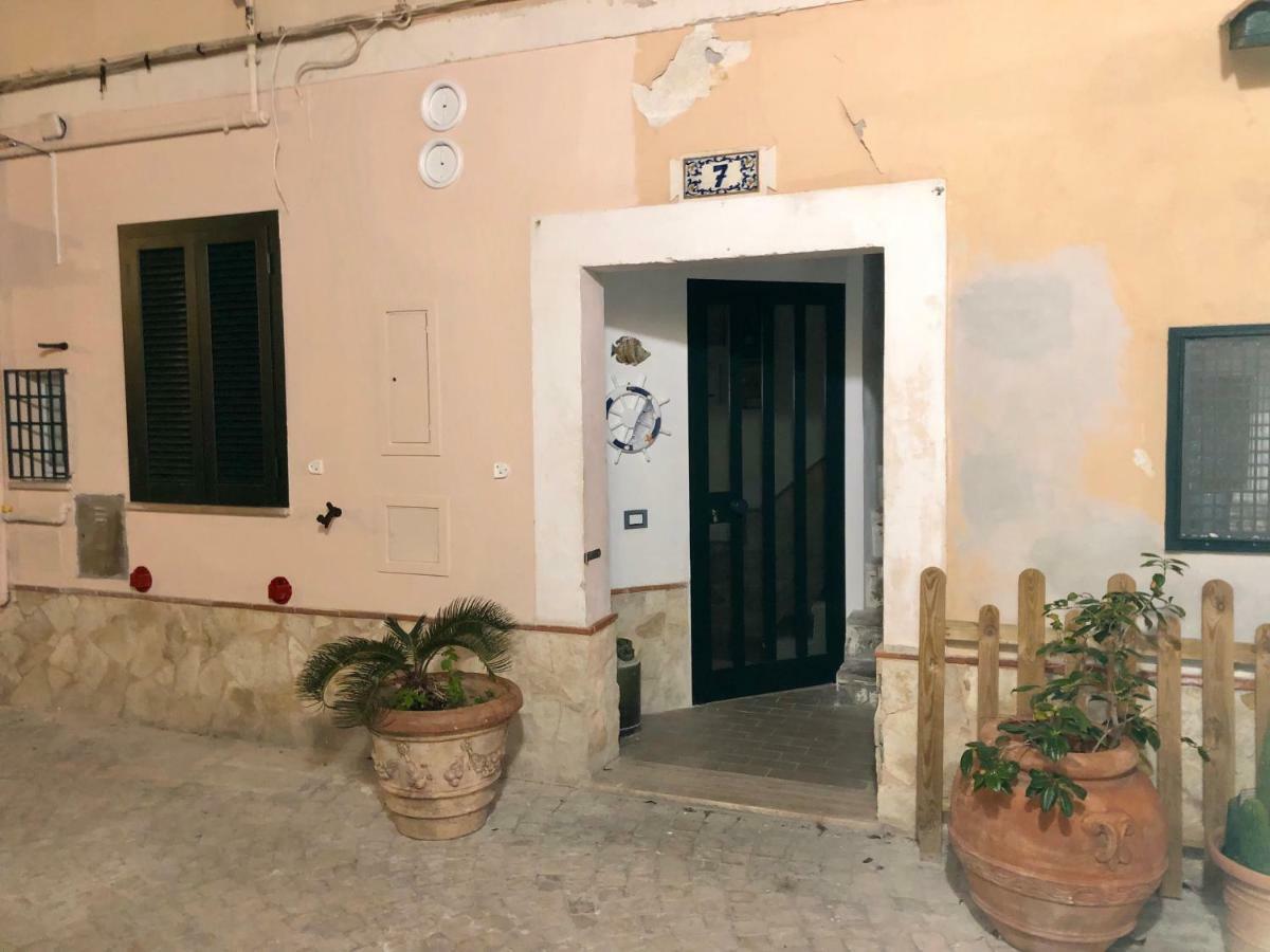 Vicolo Dei Pescatori Terracina Apartment Екстериор снимка